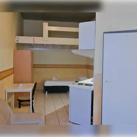 بيت ضيافة In - Gardens - Student Flat Semiduplex *